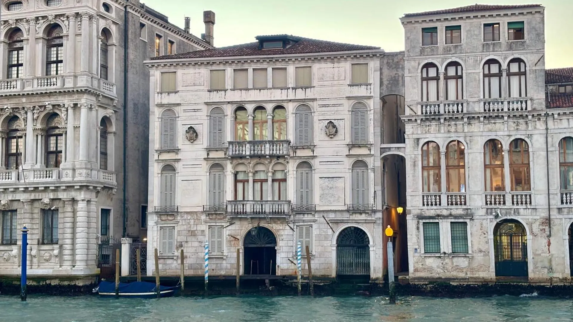 Il Giardino Segreto Di Monty Don Sul Canal Grande Venice 0*,